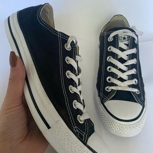 Only worn a few times ! Perfect for the gym or to be stylish 😎.